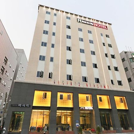 Best In City Hotel Busan Esterno foto