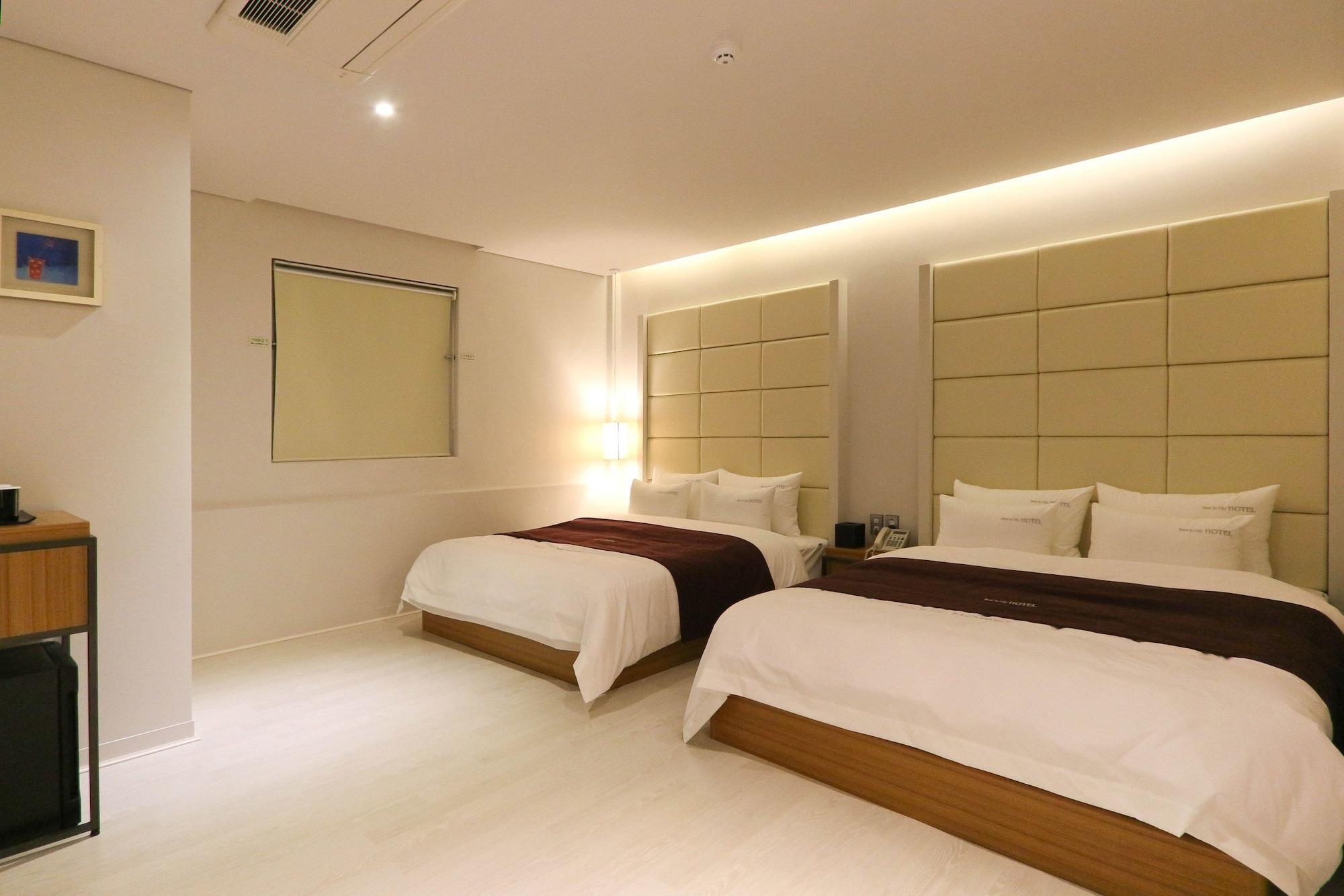Best In City Hotel Busan Esterno foto