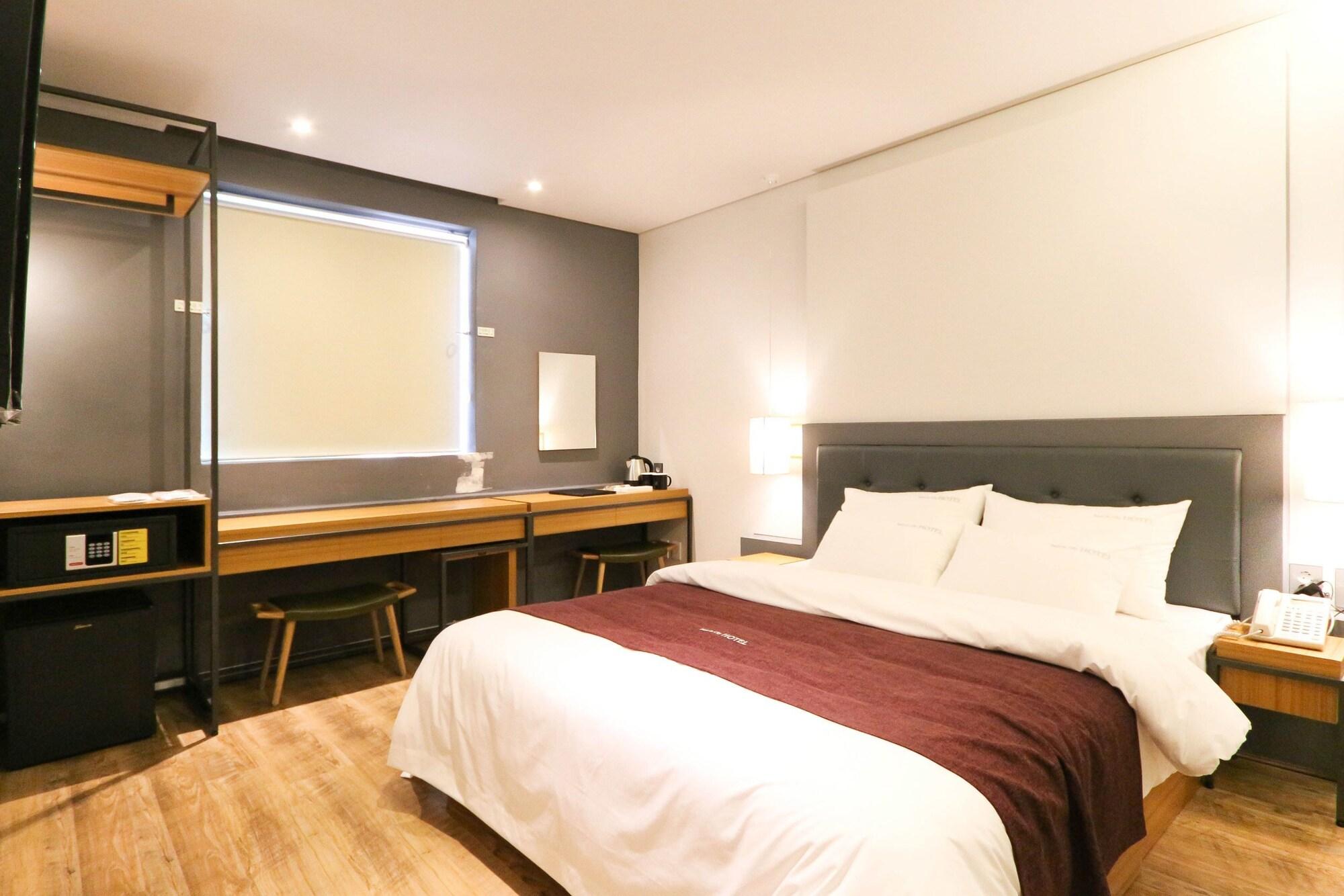 Best In City Hotel Busan Esterno foto