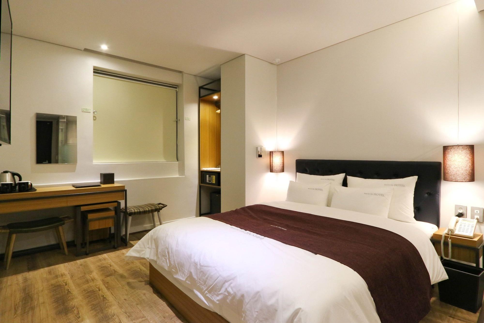 Best In City Hotel Busan Esterno foto