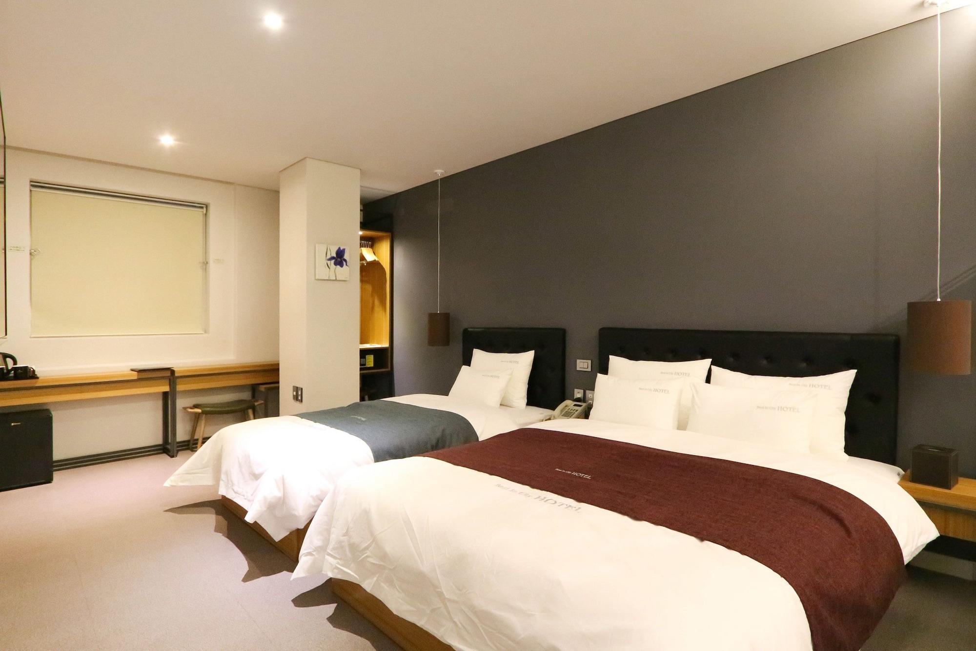 Best In City Hotel Busan Esterno foto