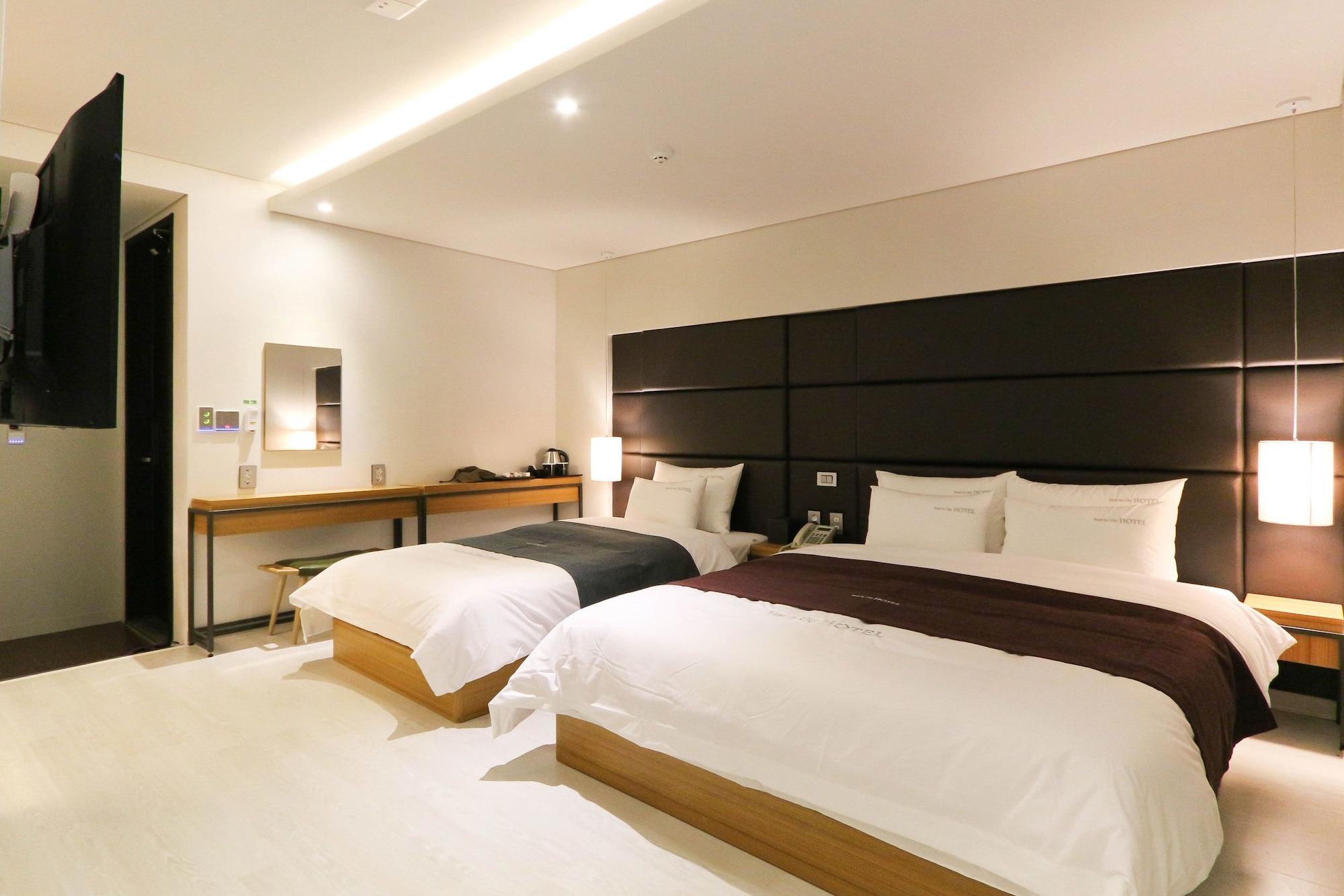 Best In City Hotel Busan Esterno foto