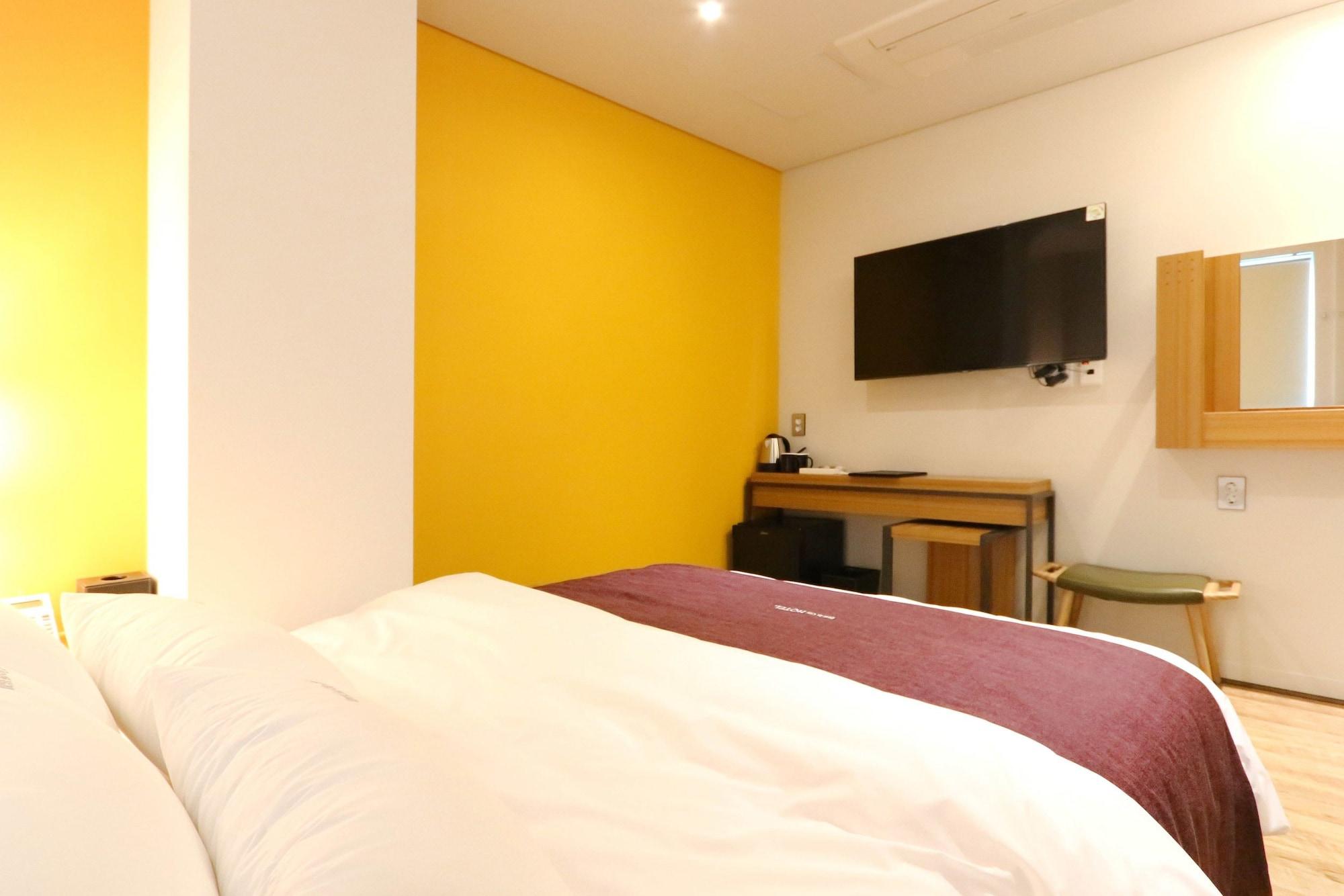 Best In City Hotel Busan Esterno foto