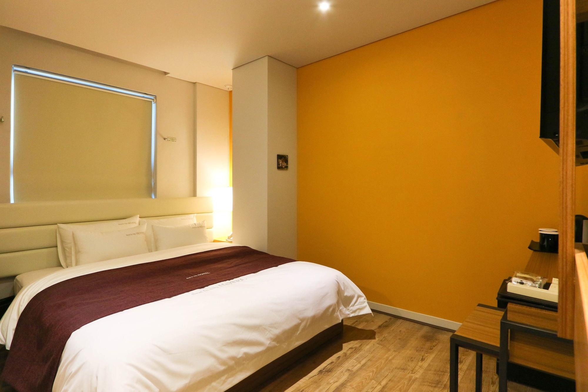 Best In City Hotel Busan Esterno foto