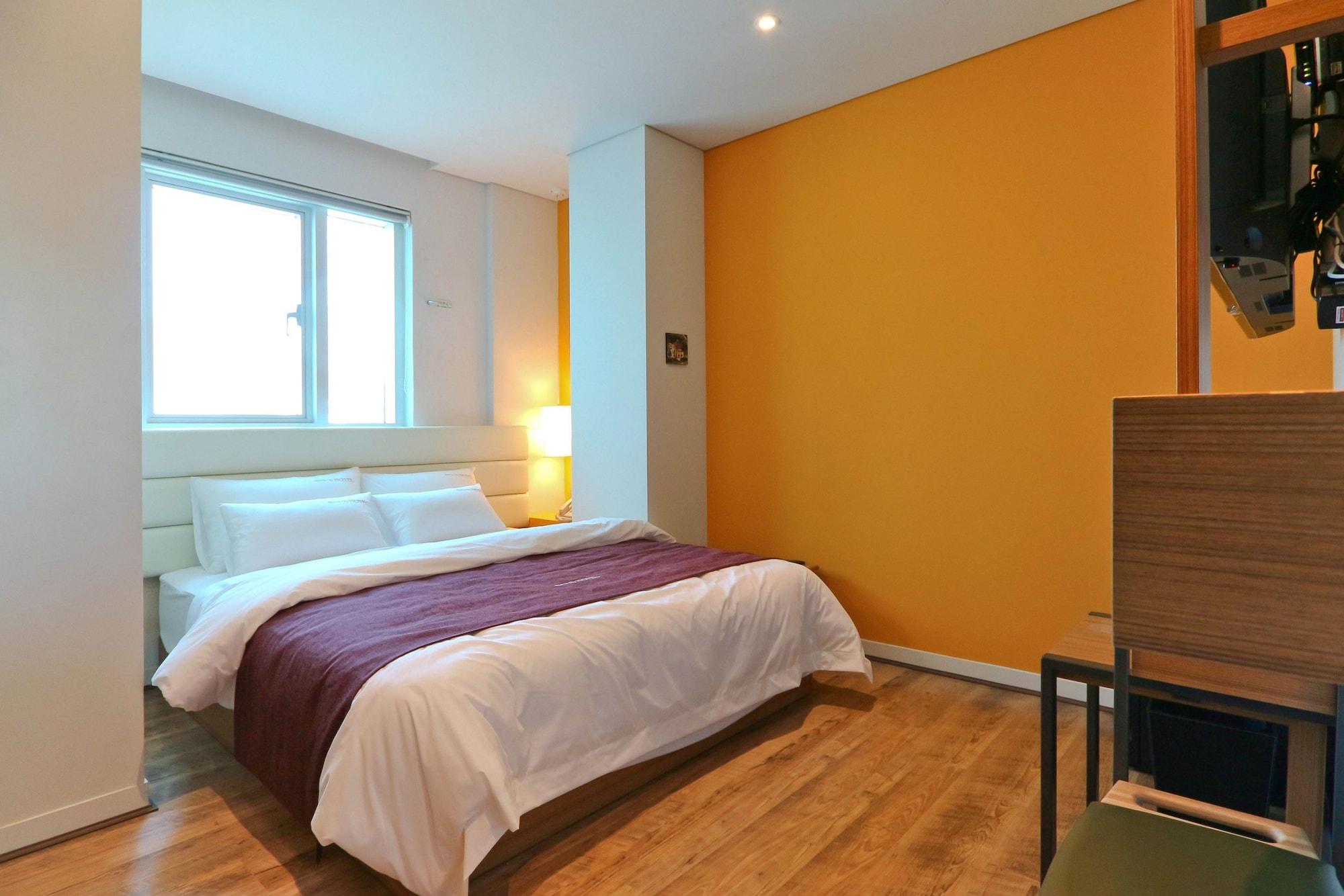 Best In City Hotel Busan Esterno foto