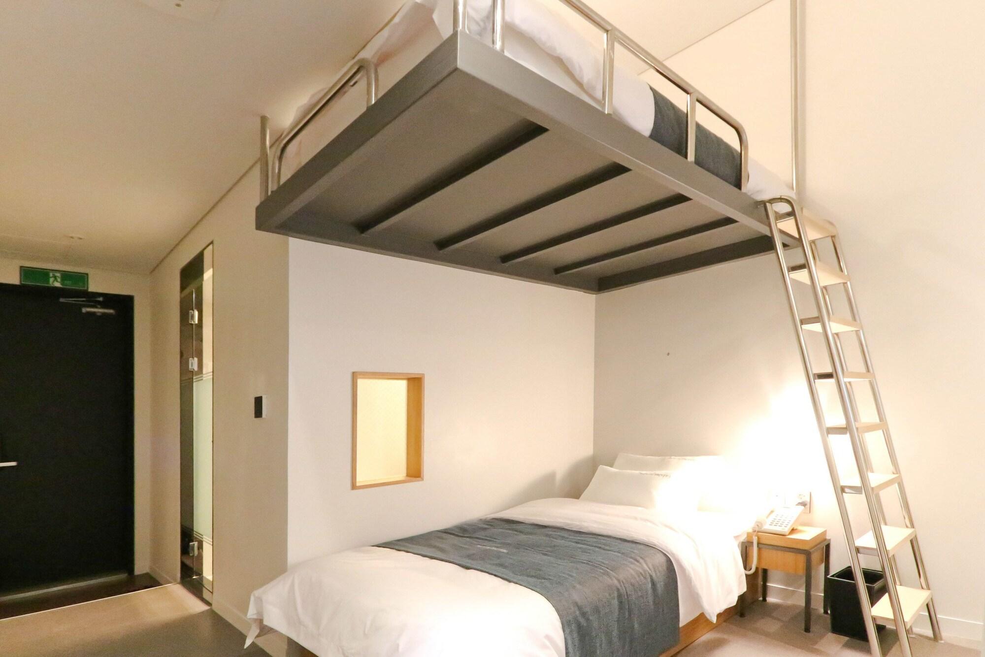 Best In City Hotel Busan Esterno foto