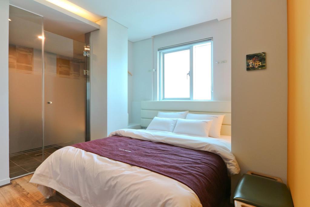 Best In City Hotel Busan Esterno foto