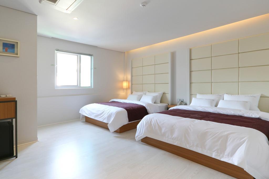 Best In City Hotel Busan Esterno foto