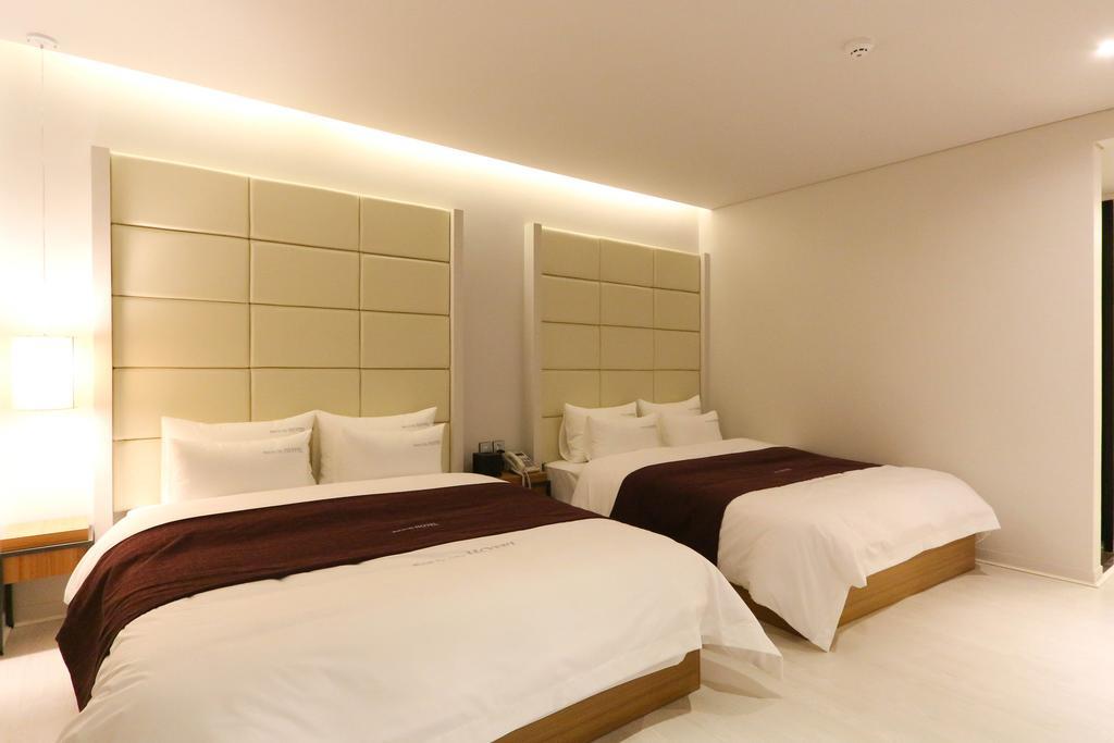 Best In City Hotel Busan Esterno foto