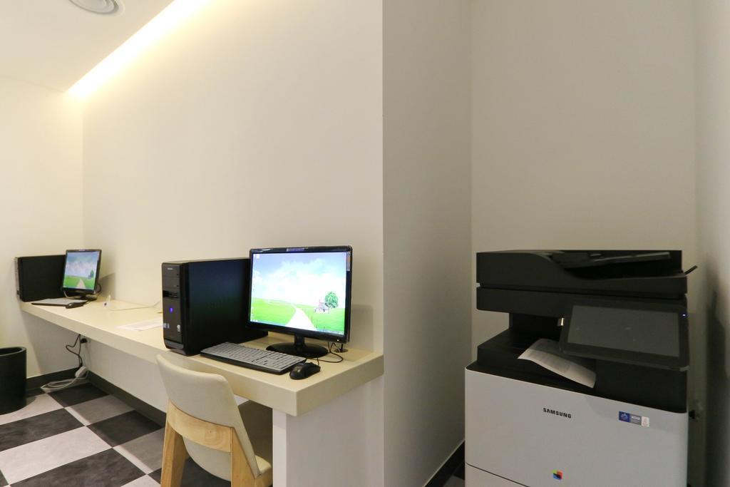 Best In City Hotel Busan Esterno foto